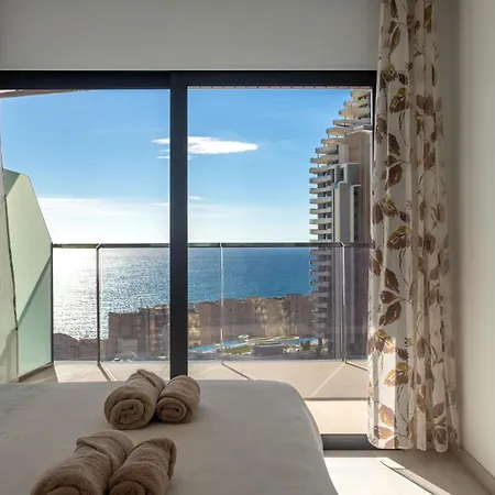 Sanset Waves With A Sea View! بينايدورم