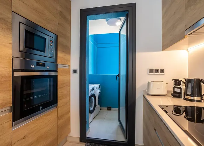 Sanset Waves With A Sea View!